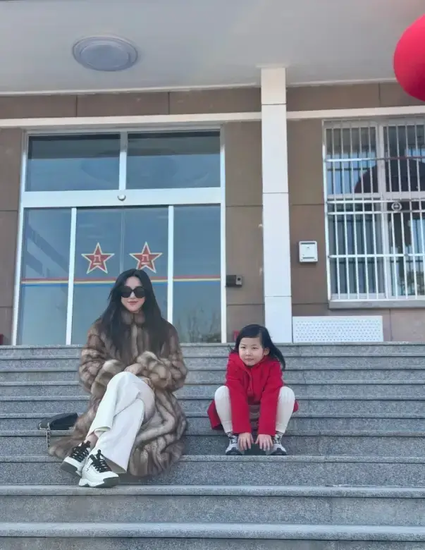 _回家探望奶奶给多少钱_回去看奶奶带什么东西