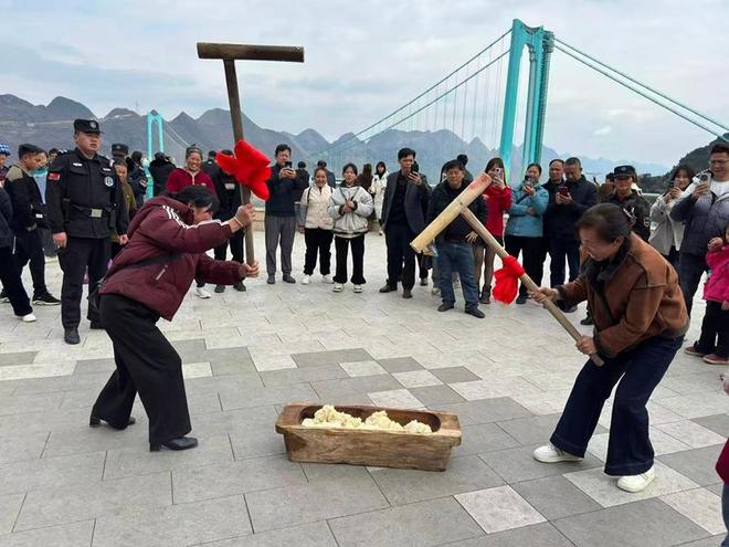 峡谷桥梁建造_大峡谷大桥_
