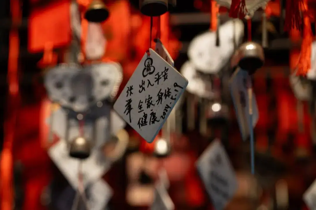 假期的尾巴还是要抓一下_抓住假期的尾巴的说说_