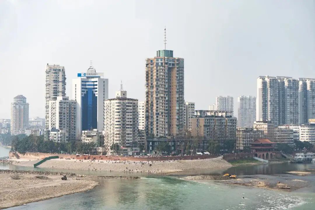 抓住假期的尾巴的说说__假期的尾巴还是要抓一下