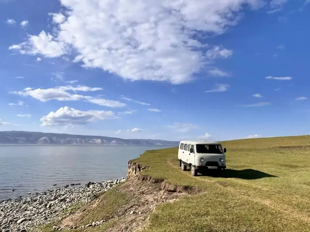 7名中国游客坠冰身亡背后,网红贝加尔湖正在“疯狂撕裂”__7名中国游客坠冰身亡背后,网红贝加尔湖正在“疯狂撕裂”