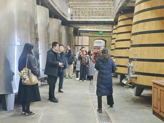 宁夏酒庄参观_宁夏贺兰红酒庄招标公告_