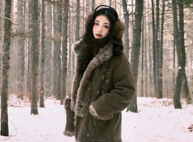 《不让江山》杨洋的高光，被拆分给男配角？女主周洁琼竟成四番_《不让江山》杨洋的高光，被拆分给男配角？女主周洁琼竟成四番_