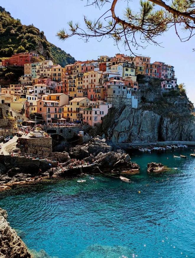 谷爱凌重伤后摘银,31岁水管工首登冬奥,她们穿的也很精彩!__谷爱凌重伤后摘银,31岁水管工首登冬奥,她们穿的也很精彩!