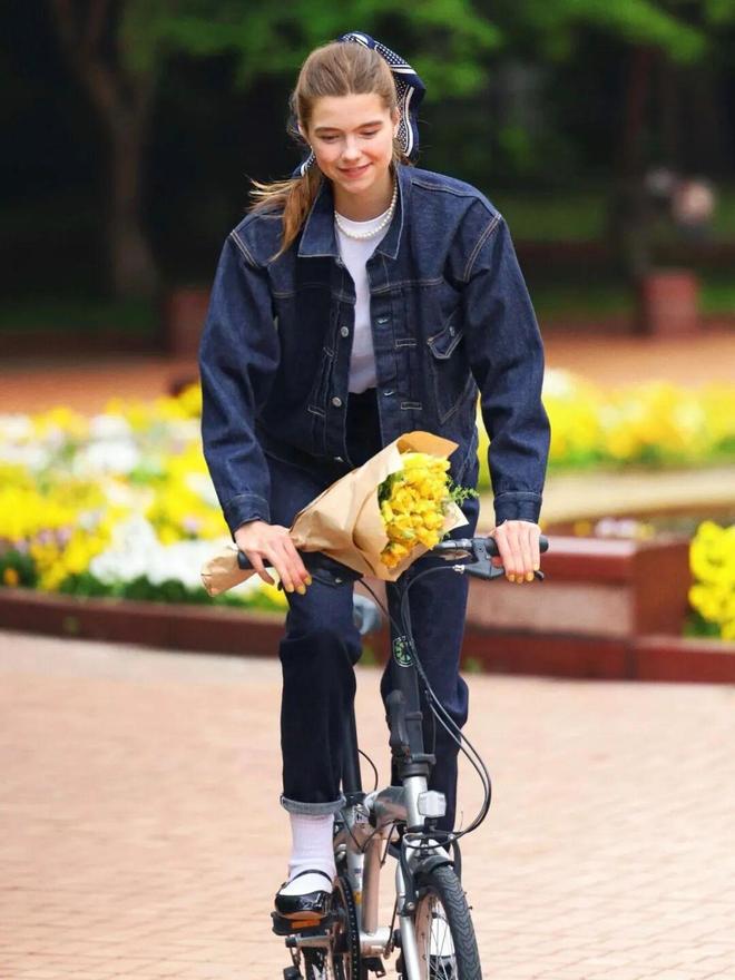 谷爱凌重伤后摘银,31岁水管工首登冬奥,她们穿的也很精彩!__谷爱凌重伤后摘银,31岁水管工首登冬奥,她们穿的也很精彩!