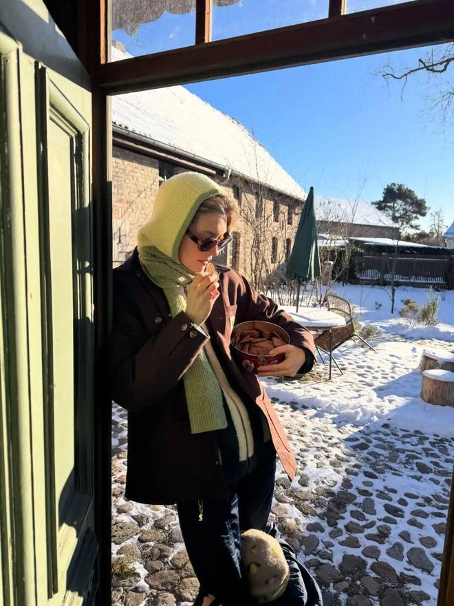 谷爱凌重伤后摘银,31岁水管工首登冬奥,她们穿的也很精彩!_谷爱凌重伤后摘银,31岁水管工首登冬奥,她们穿的也很精彩!_