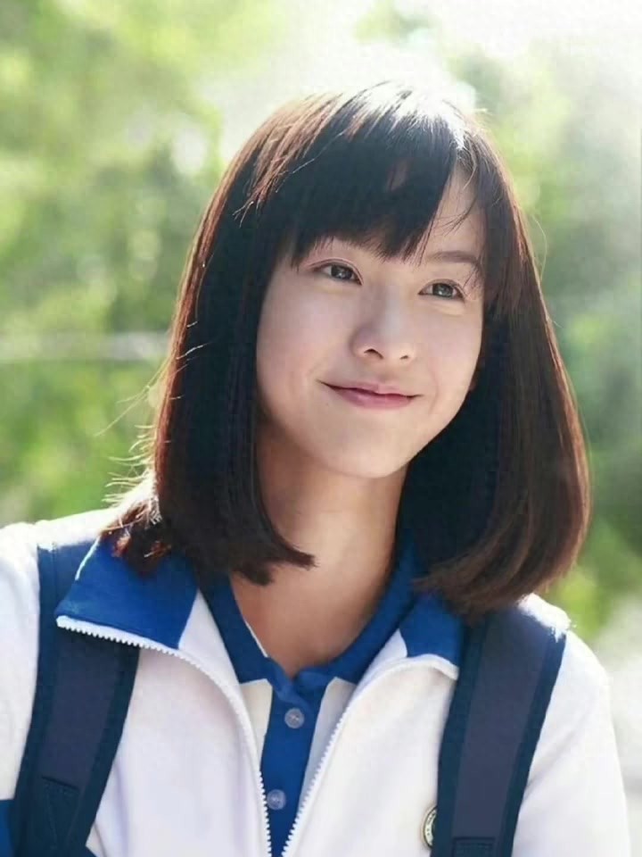 陈都灵白发狐狸造型美绝了！小狐狸妆造又美出新高度