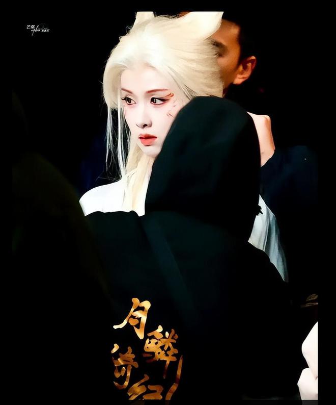 狐狸发型教程_狐狸美妆是正品吗_