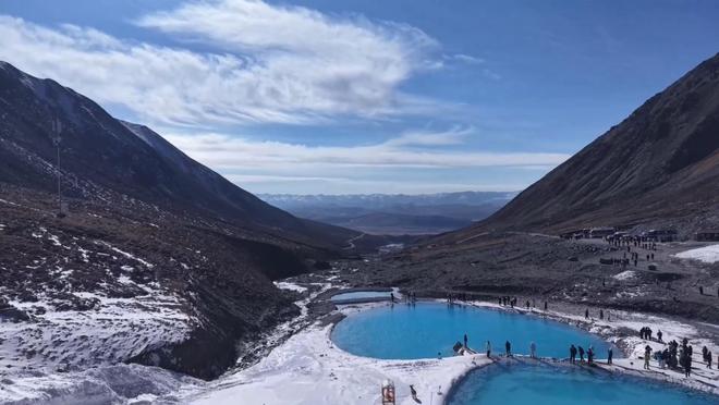 新华视点|从“冰天雪地”到“文旅高地”:青海冬季旅游“冷资源”实现“热转化”_新华视点|从“冰天雪地”到“文旅高地”:青海冬季旅游“冷资源”实现“热转化”_