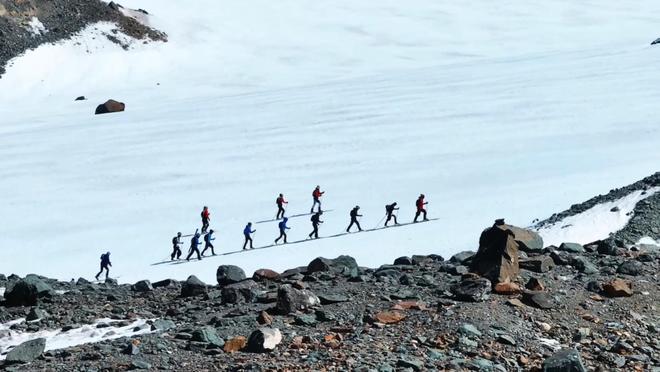 新华视点|从“冰天雪地”到“文旅高地”:青海冬季旅游“冷资源”实现“热转化”__新华视点|从“冰天雪地”到“文旅高地”:青海冬季旅游“冷资源”实现“热转化”