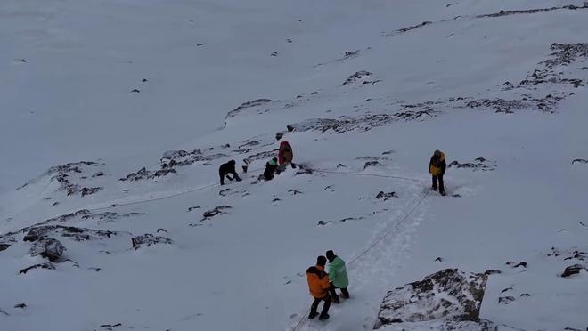 新华视点|从“冰天雪地”到“文旅高地”:青海冬季旅游“冷资源”实现“热转化”_新华视点|从“冰天雪地”到“文旅高地”:青海冬季旅游“冷资源”实现“热转化”_
