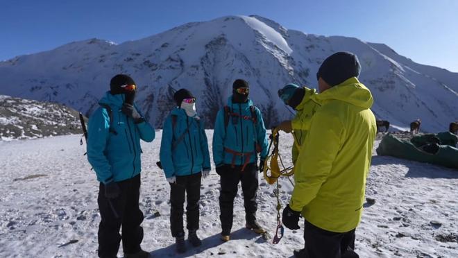 新华视点|从“冰天雪地”到“文旅高地”:青海冬季旅游“冷资源”实现“热转化”_新华视点|从“冰天雪地”到“文旅高地”:青海冬季旅游“冷资源”实现“热转化”_