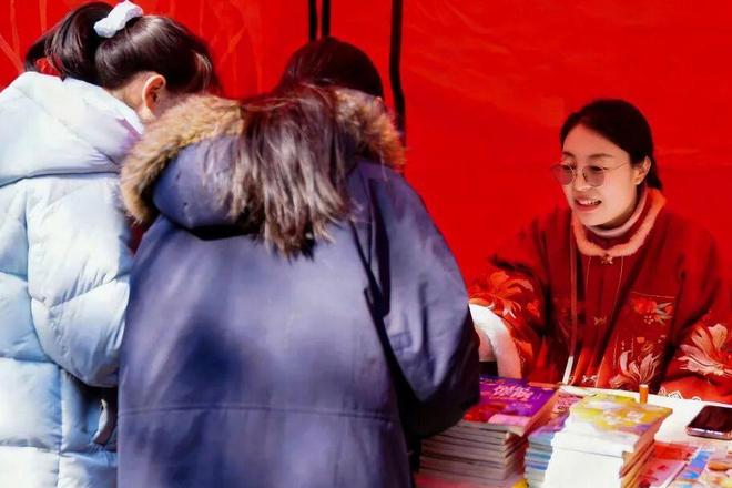 圆满收官!横沙马年新春集市,智能与古风共绘岛上年味新篇章__圆满收官!横沙马年新春集市,智能与古风共绘岛上年味新篇章