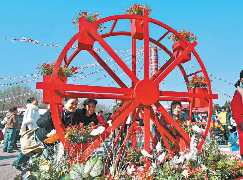 全市公园接待游客超千万人次