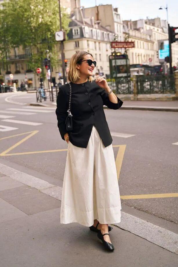 小黑鞋搭配什么裤子夏天__小黑鞋的搭配