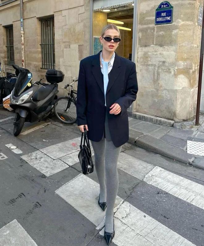 小黑鞋搭配什么裤子夏天__小黑鞋的搭配