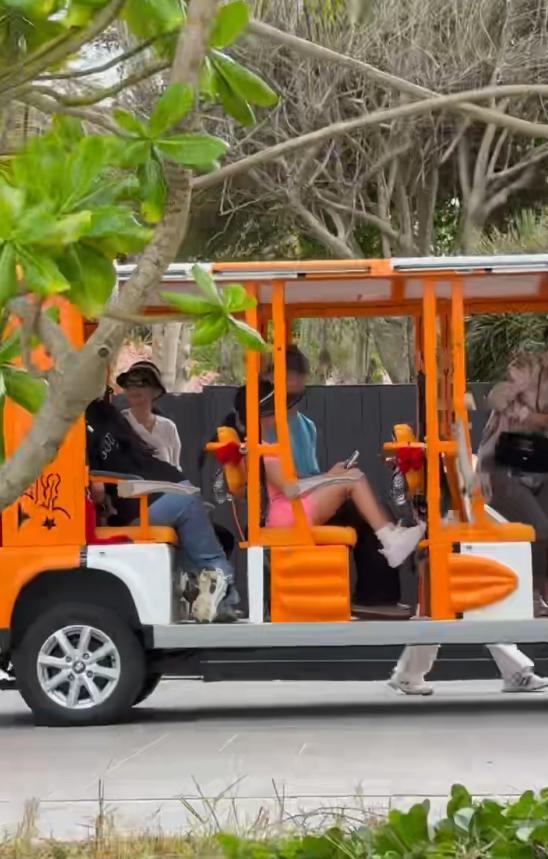 皮肤黝黑美女_皮肤黝黑怎么办_