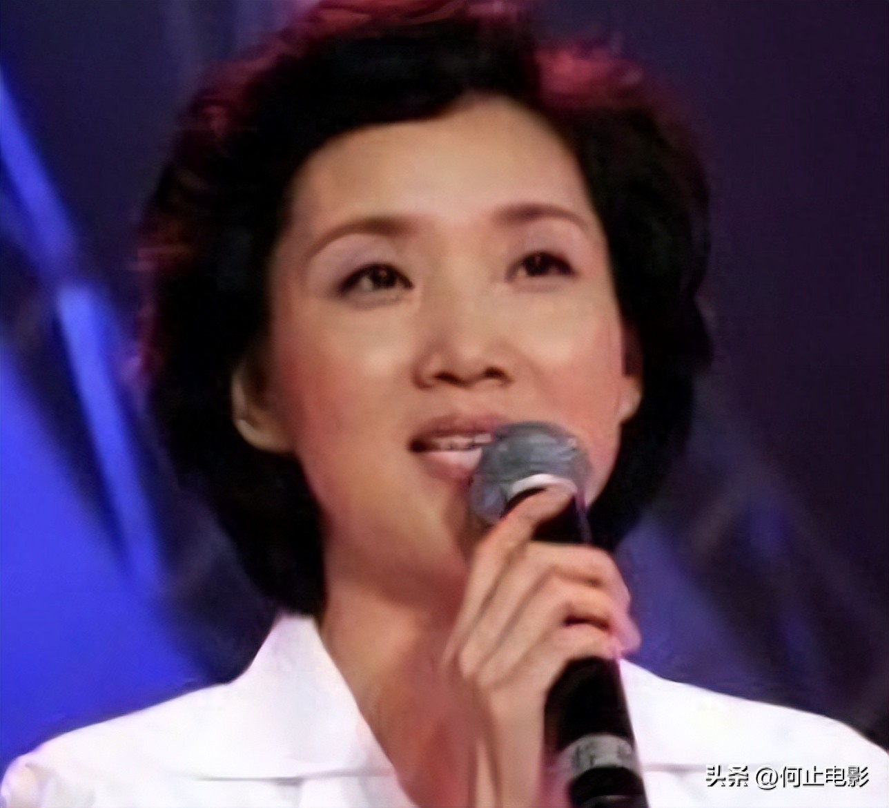 离开前任后，央视名嘴再嫁大10岁高官，如今62岁无儿无女也很幸福