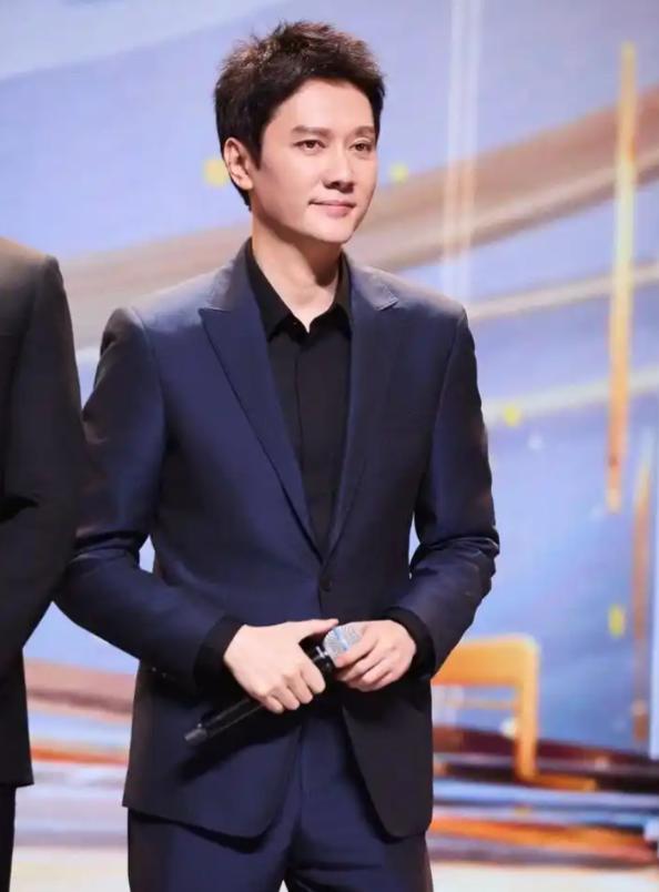 赵丽颖离婚后高调__赵丽颖离婚后首露面