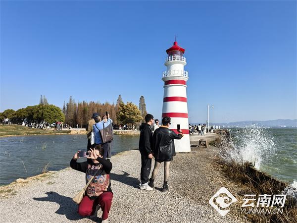 云南昆明日落时间几点_昆明日落日出_