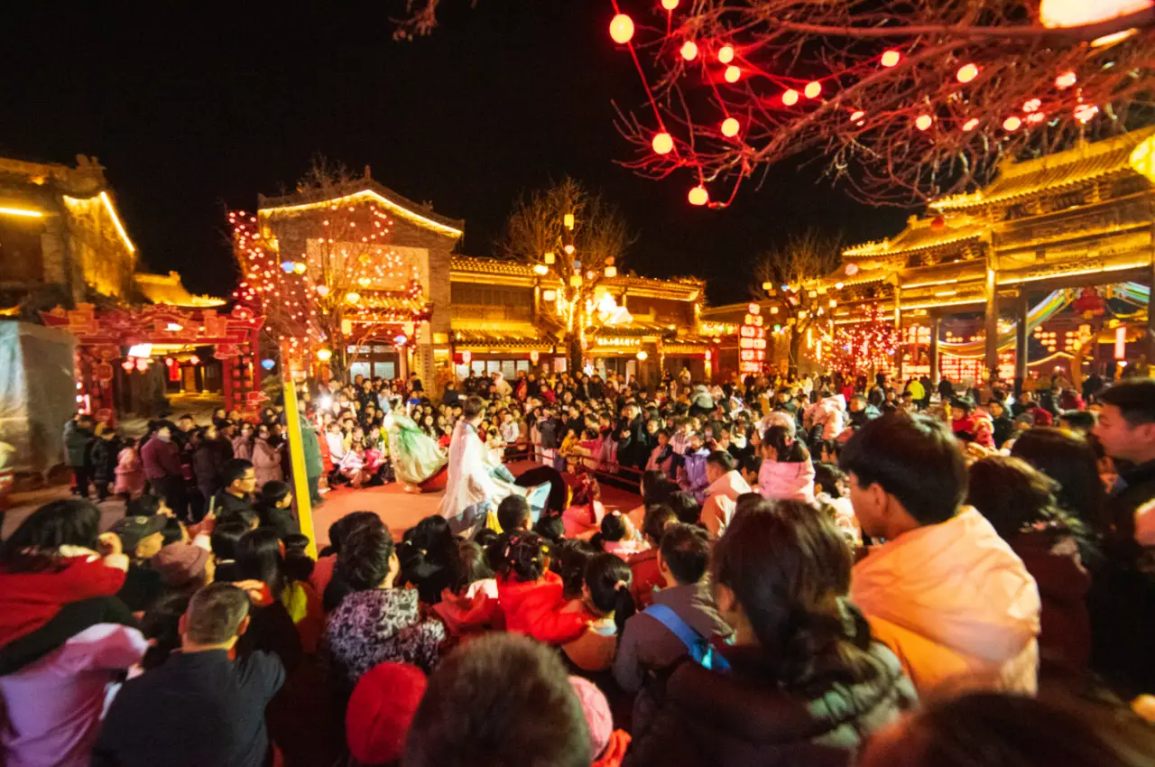 _马年新春人气旺 沂水文旅迎“开门红”_马年新春人气旺 沂水文旅迎“开门红”