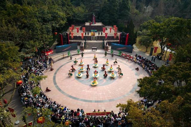 三星堆博物馆春节迎客近20万人次 古蜀文明点燃新春“文博热”