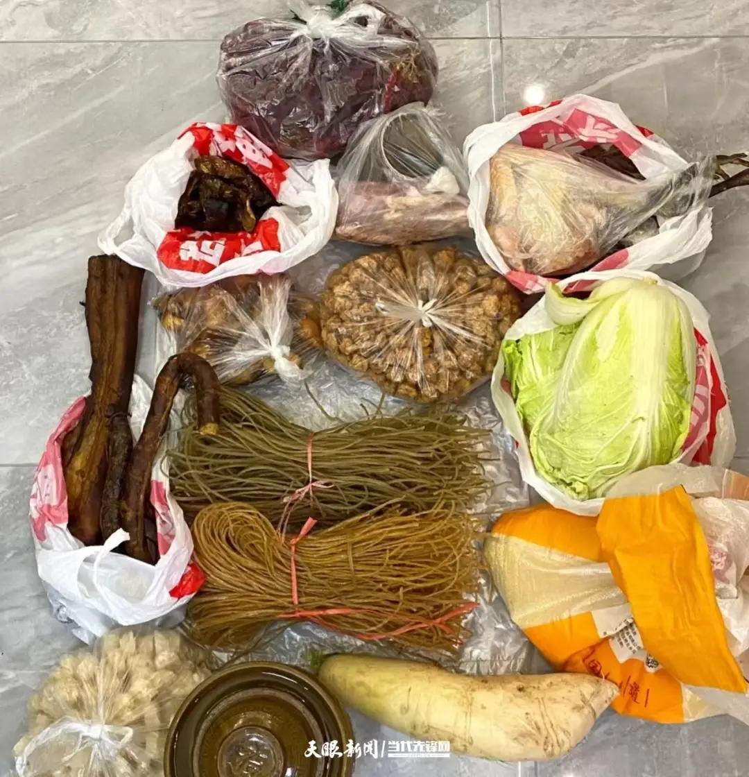 _离家的行囊，装满“再出发”的底气_离家的行囊，装满“再出发”的底气