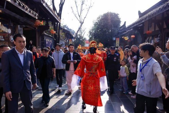 旅游收入36.65亿元！成都青羊春节消费市场“热气腾腾 ”