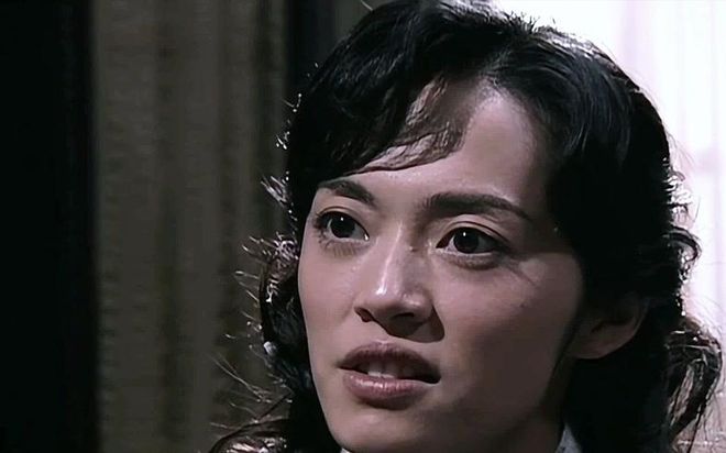 _《潜伏》马太太问翠平床事如何:看似八卦,实则是场致命试探_《潜伏》马太太问翠平床事如何:看似八卦,实则是场致命试探