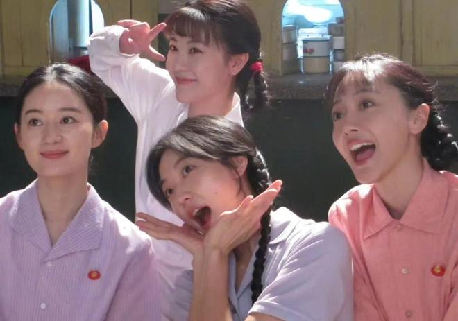 《纯真年代的爱情》4对CP这对最踏实!郭玮洁石云鹏“接地气”__《纯真年代的爱情》4对CP这对最踏实!郭玮洁石云鹏“接地气”