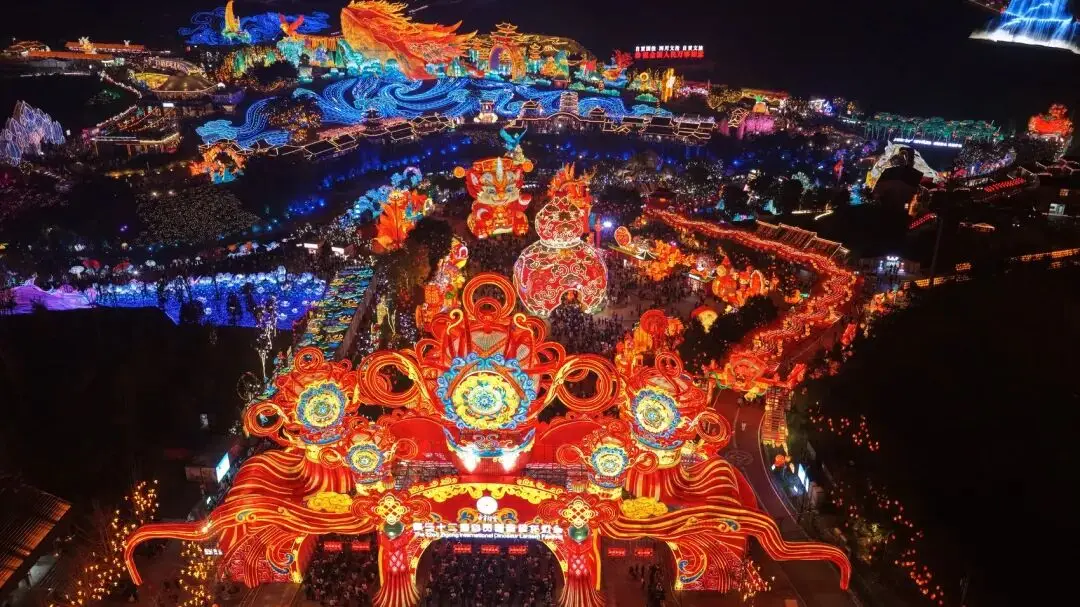 四川每年接待旅游人数记录__四川接待游客人数