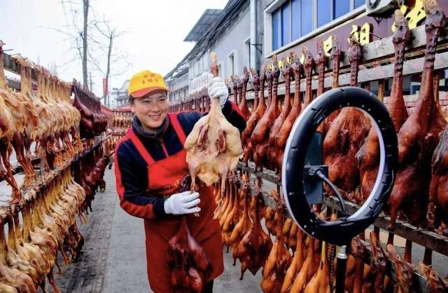 开门红！春节假期成都“彭派生活”引爆新春热度__开门红！春节假期成都“彭派生活”引爆新春热度