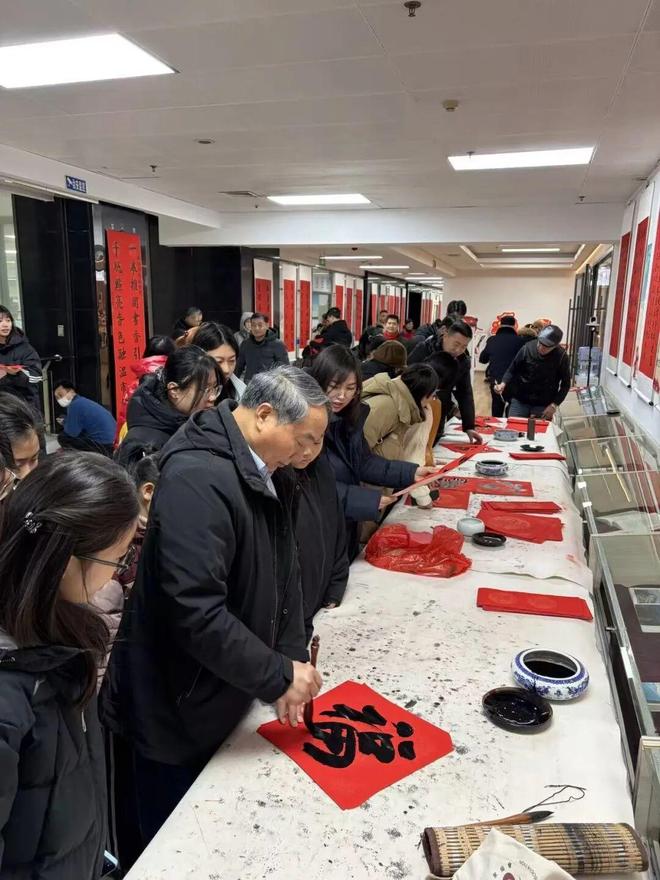 _“冬享沂蒙过大年”引爆春节文旅市场,临沂迎“江浙沪包围”热潮_“冬享沂蒙过大年”引爆春节文旅市场,临沂迎“江浙沪包围”热潮