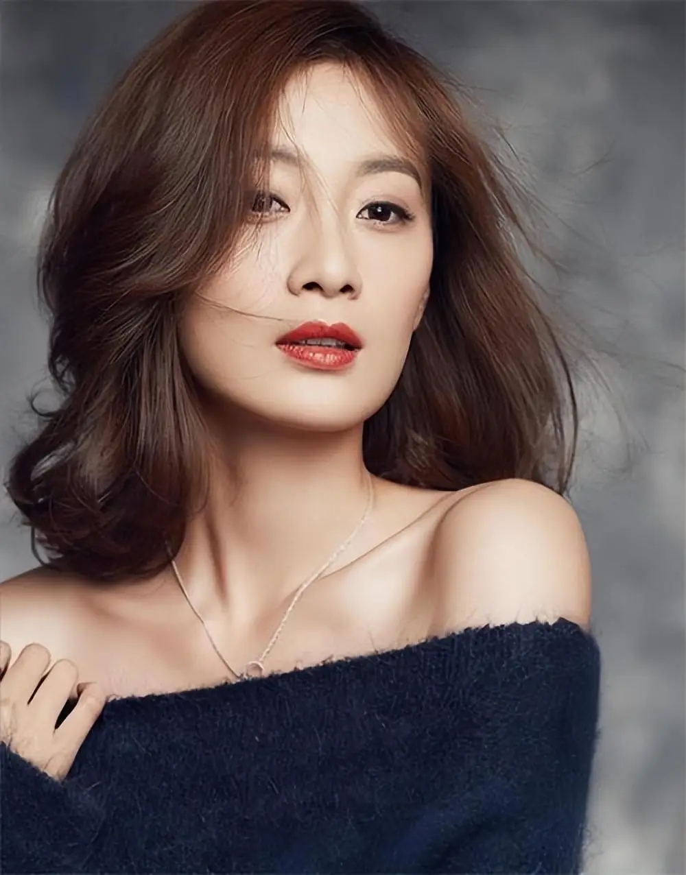 两度堕胎、闺蜜夺爱、被 PUA 五年，徐梵溪的反击，才叫真正大女主__两度堕胎、闺蜜夺爱、被 PUA 五年，徐梵溪的反击，才叫真正大女主