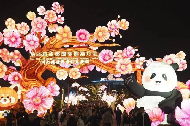 入境游增长近五成！成都春节假期接待游客2378.2万人次