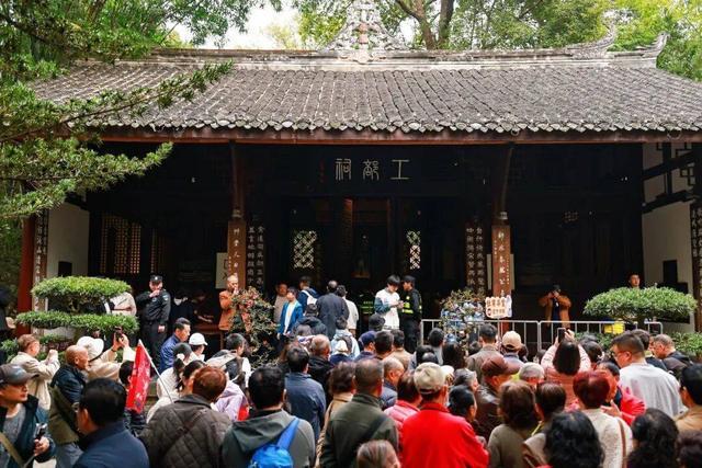 _成都出入境春节放假_成都春节旅游人数