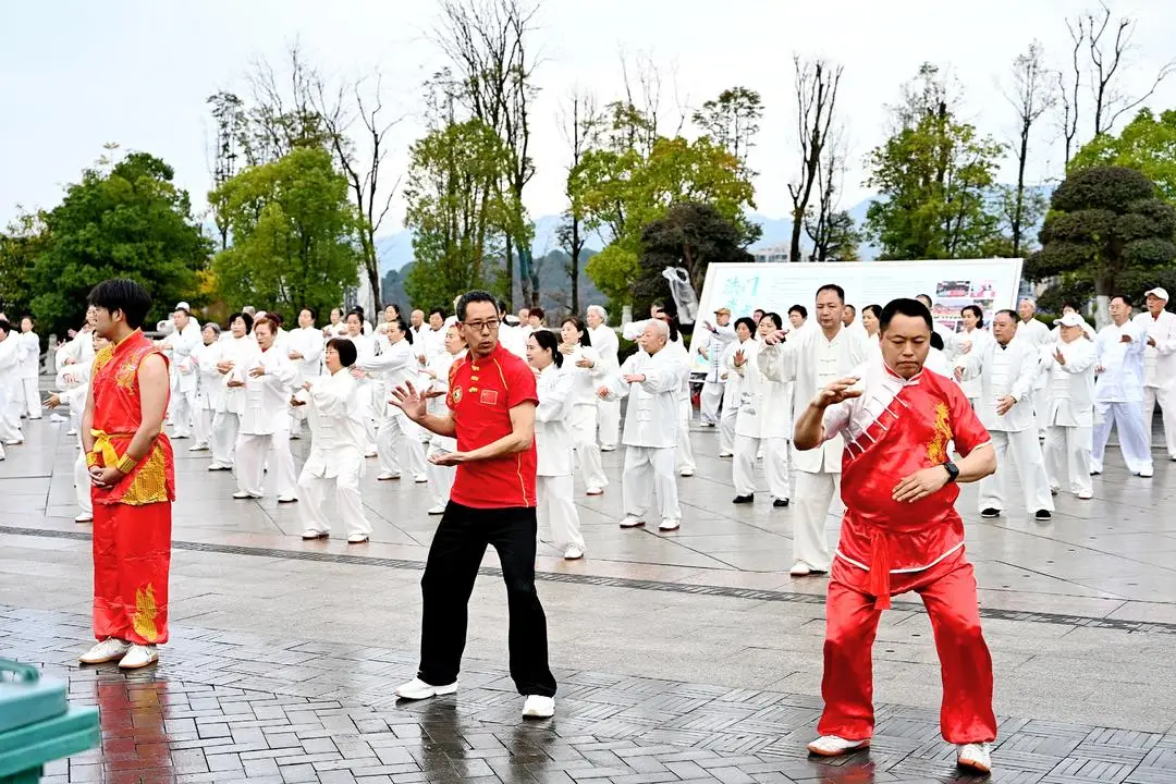 单日超30万人次参与!“元九登高”为啥这么火?_单日超30万人次参与!“元九登高”为啥这么火?_