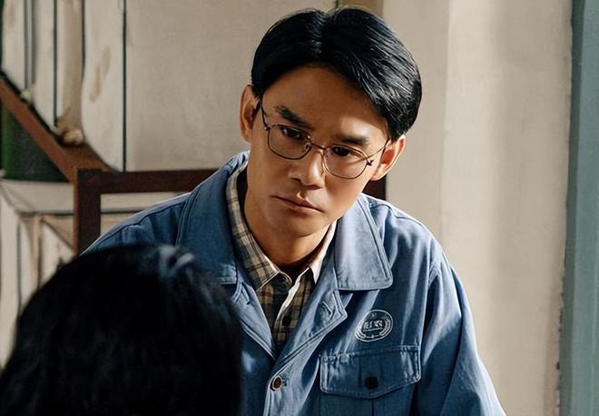 年代剧《岁月有情时》口碑炸了，打了多少资方的脸，关晓彤赌对了