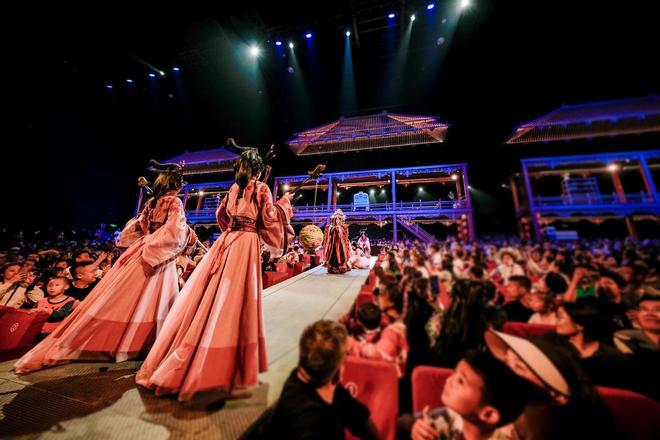 琅琊古城春节纳客65.8万人次！《国士·捍山河》燃爆文旅市场_琅琊古城春节纳客65.8万人次！《国士·捍山河》燃爆文旅市场_