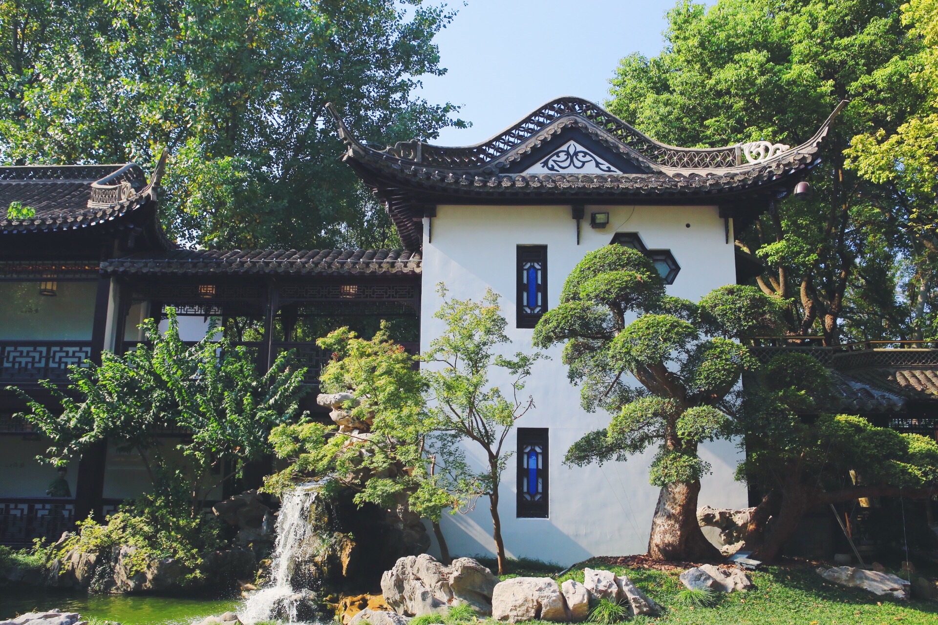 烟花三月下扬州的扬州是指_烟花三月的扬州_