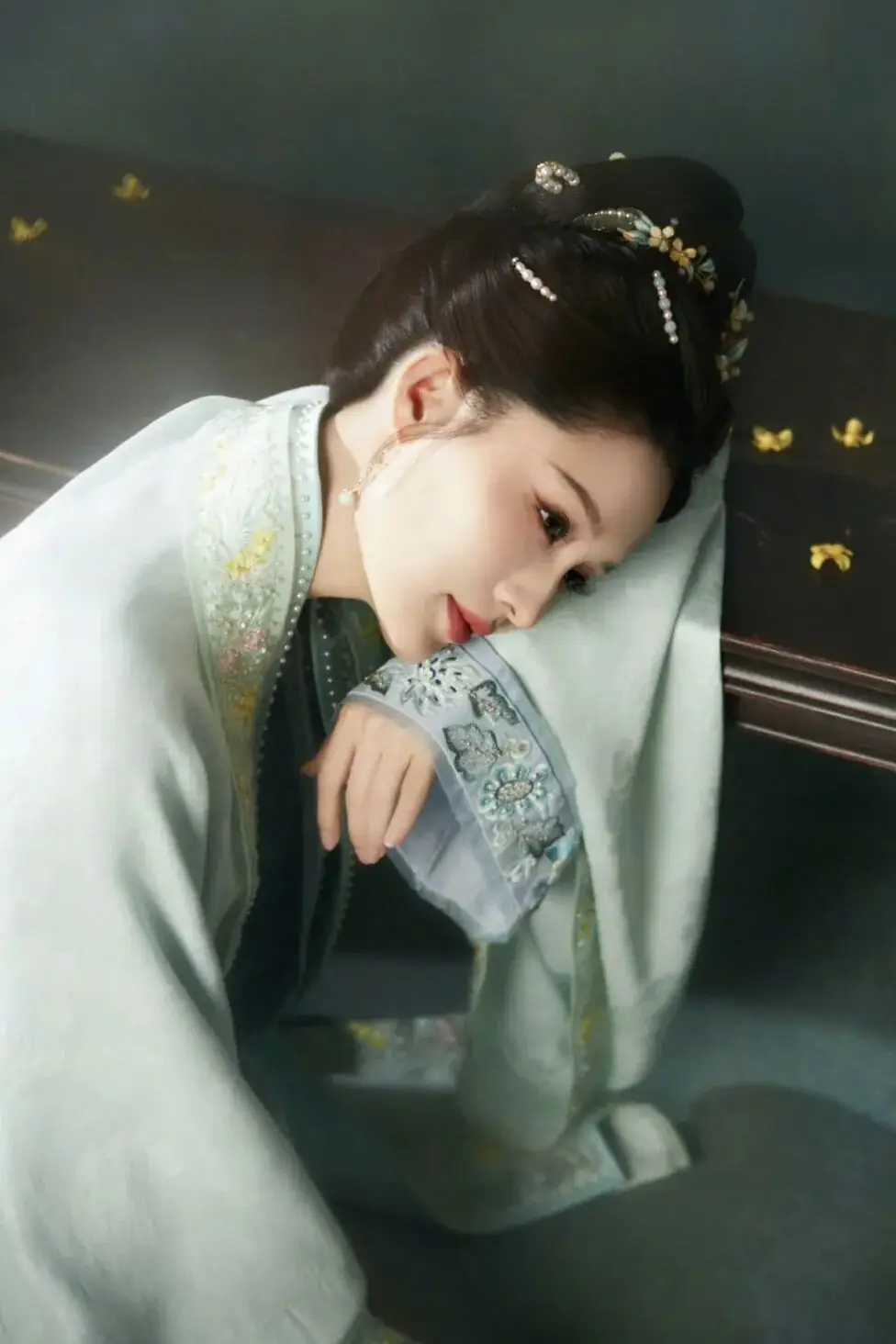 _春节都过完了，你还没化花神妆吗？_春节都过完了，你还没化花神妆吗？