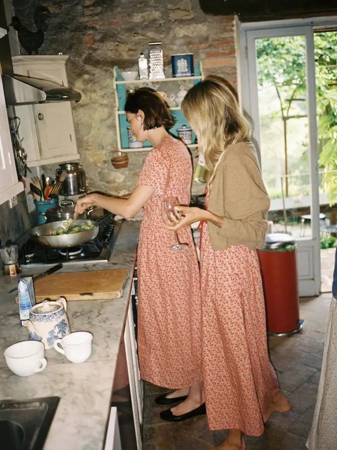 _舒淇穿搭_舒淇时尚简约穿搭