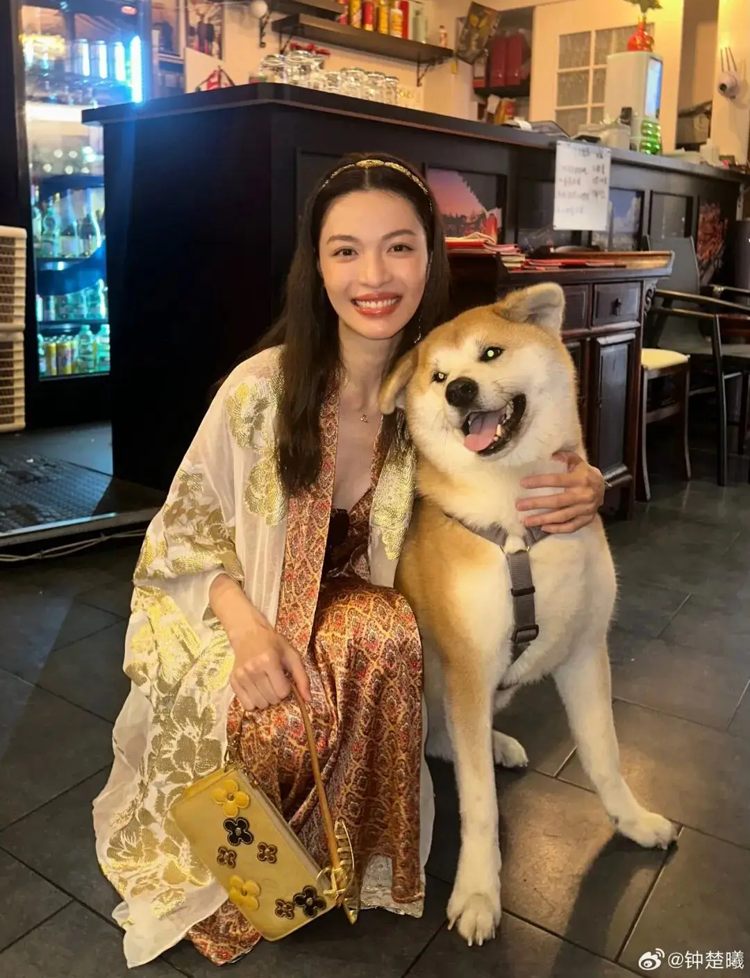 舒淇时尚简约穿搭_舒淇穿搭_