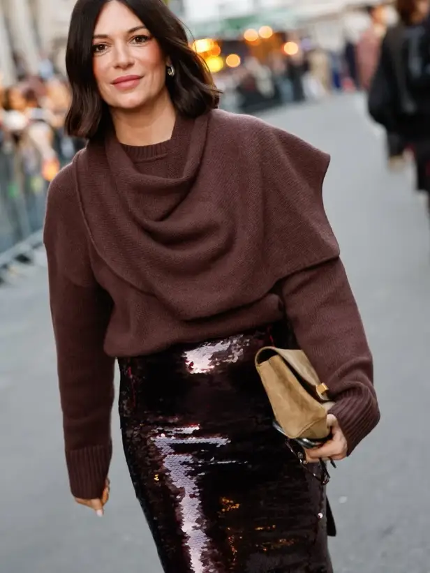 _赵丽颖穿得又帅又酷_赵丽颖穿什么裙子上热搜了