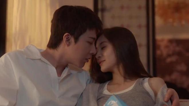 看完四集《玫瑰丛生》,我想说:中国都市剧的大门被刘宇宁踹烂了_看完四集《玫瑰丛生》,我想说:中国都市剧的大门被刘宇宁踹烂了_