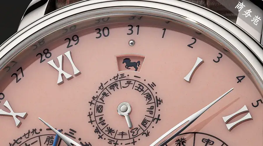 谷爱凌夺冠戴万国金表，胡兵时装周戴宝珀！马年戴什么表？