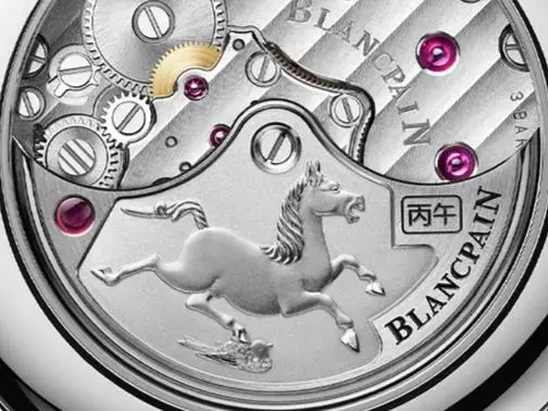 谷爱凌夺冠戴万国金表，胡兵时装周戴宝珀！马年戴什么表？_谷爱凌夺冠戴万国金表，胡兵时装周戴宝珀！马年戴什么表？_