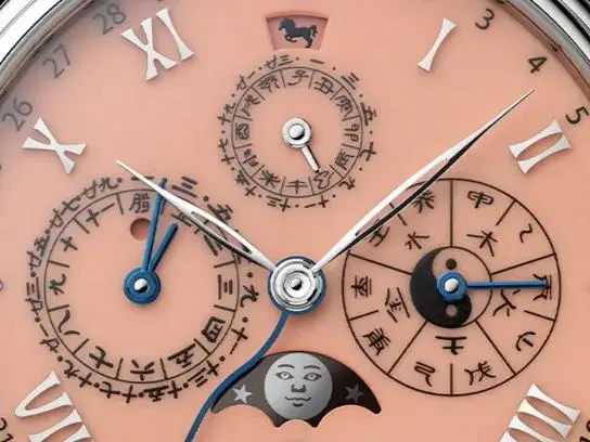 谷爱凌夺冠戴万国金表，胡兵时装周戴宝珀！马年戴什么表？_谷爱凌夺冠戴万国金表，胡兵时装周戴宝珀！马年戴什么表？_