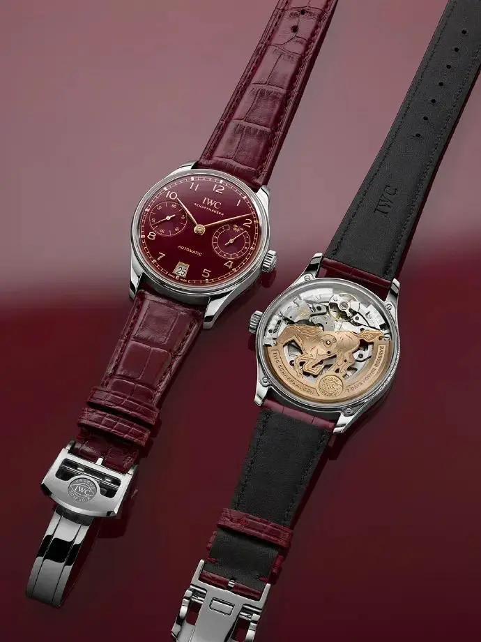 谷爱凌夺冠戴万国金表，胡兵时装周戴宝珀！马年戴什么表？__谷爱凌夺冠戴万国金表，胡兵时装周戴宝珀！马年戴什么表？