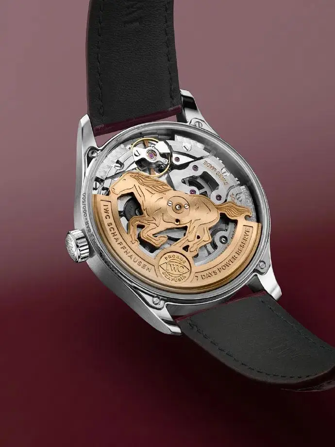 谷爱凌夺冠戴万国金表，胡兵时装周戴宝珀！马年戴什么表？_谷爱凌夺冠戴万国金表，胡兵时装周戴宝珀！马年戴什么表？_